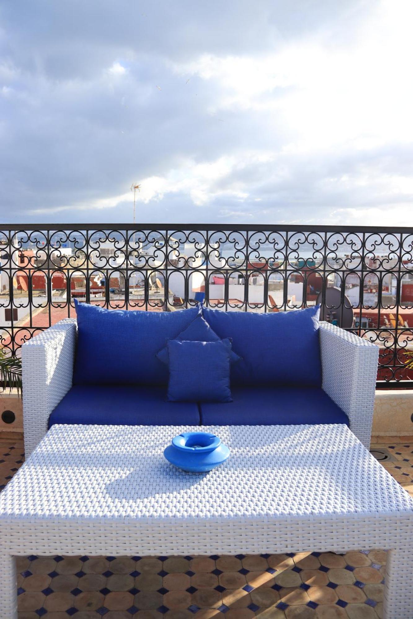 Riad Zhor Tanger - Medina Exterior photo